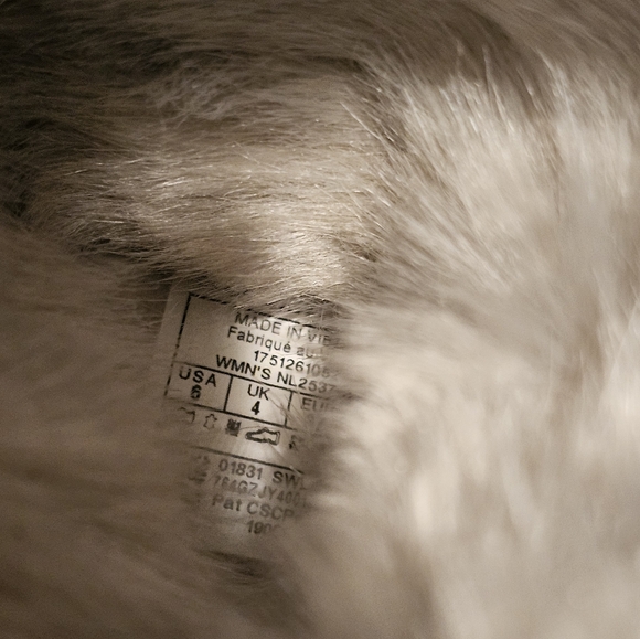 SOREL women's Tivoli Waterproof Winter Snow Boots - Picture 12 of 14